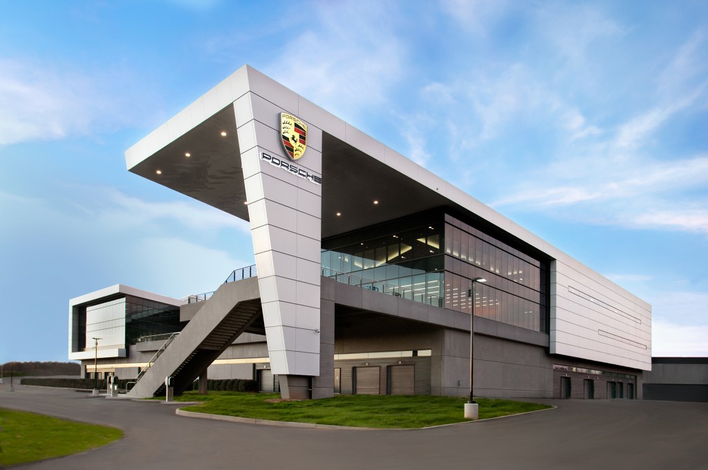 Porsche-Experience-Center-Atlanta-headquarters-01